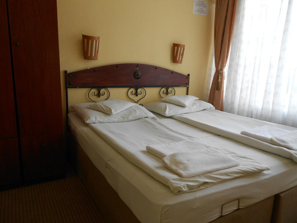 Hotel Seni Studium Budapesta Cameră foto