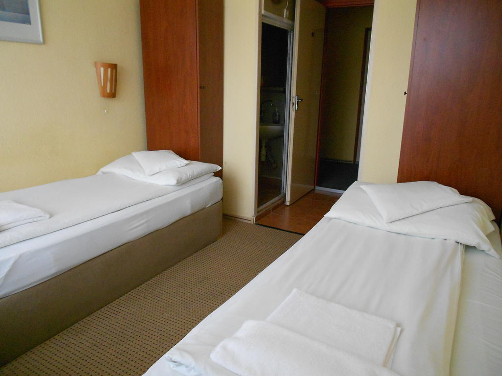 Hotel Seni Studium Budapesta Cameră foto